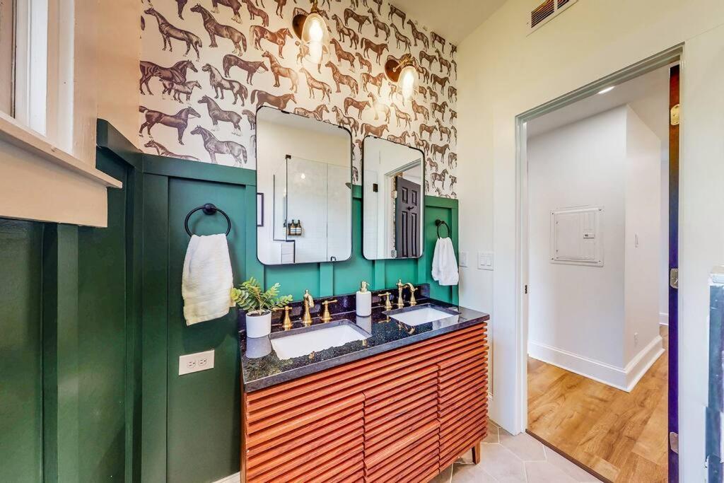 Luxury 8 Bed/4 Ba Nulu Home Private Yard/Parking ลุยส์วิลล์ ภายนอก รูปภาพ
