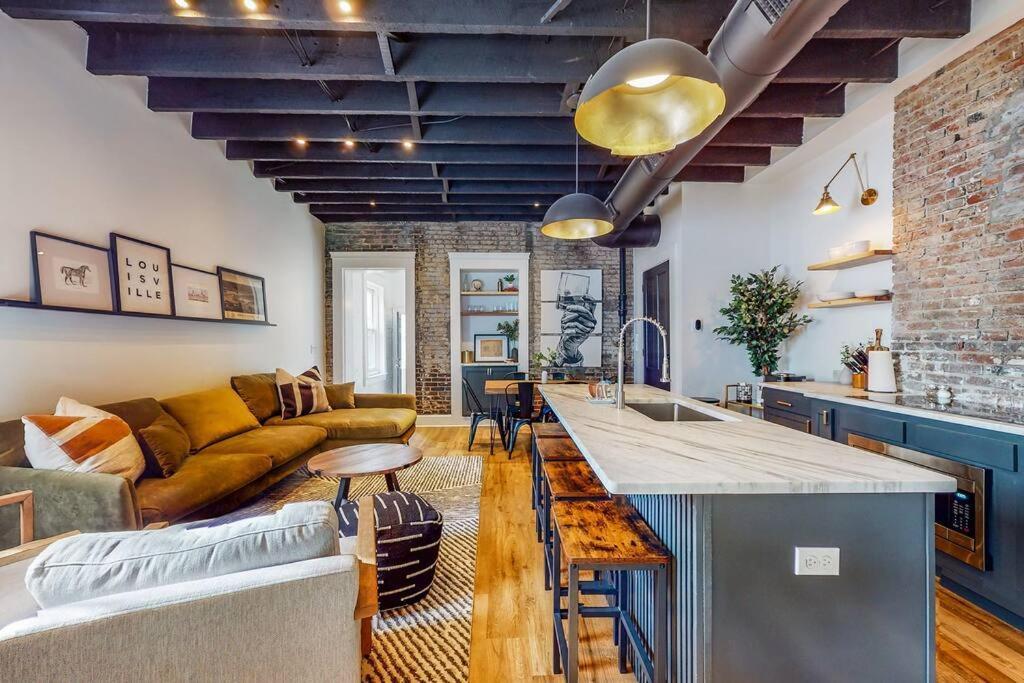 Luxury 8 Bed/4 Ba Nulu Home Private Yard/Parking ลุยส์วิลล์ ภายนอก รูปภาพ